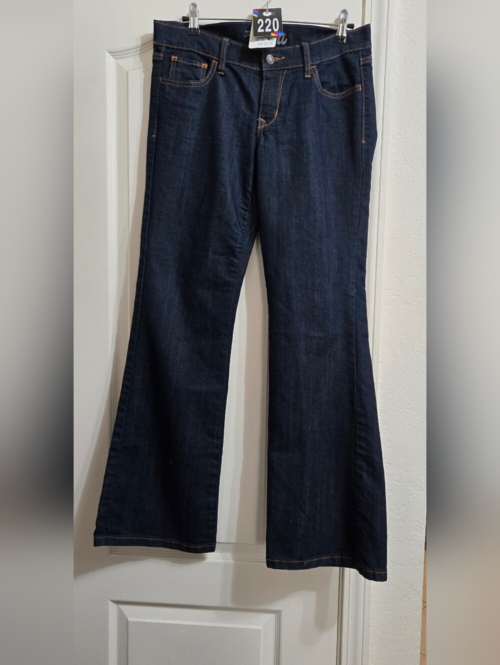 #220 Pre-Loved Old Navy The Diva Dark Denim Flare Jeans